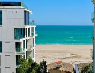 Dolce Aqua Summerland Apartments - 1