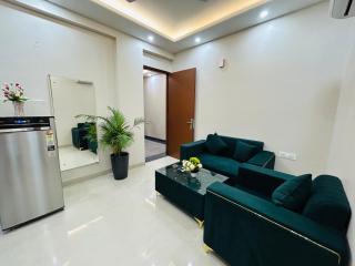 Private 1 BHK Serviced Apartments Sector 52 Near Millennium City Metro Station Gurgaon - Gurgaon - 9