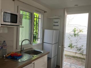 Fluo's small house - La Courneuve - 5