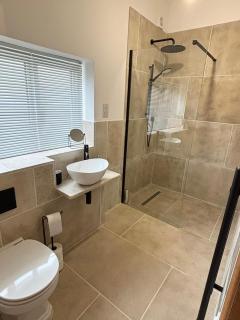 Honeysuckle Barn - 1