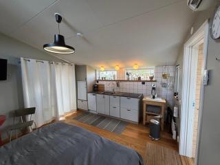 Eget boende i privat uthuslänga - Alingsås - 8