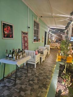 Bob Marley Bnb & Hostel - Tirana - 1