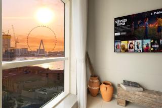 Lovely Dubai Eye & Sea View, 3 mints to beach - Dubái - 0