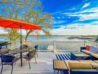 Shady Gator Cove-3bed2bathhottubfirepitdock - Lake Ozark - 8