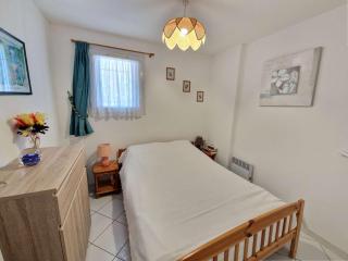 Appartement Vacances: Piscine, Tennis, Pétanque, Terrasse, Parking - Proche Commodités - FR-1-387-170 - Marseillan - 7