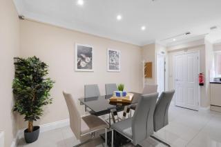 Stylish 4-bedroom, 2-Bathroom Home in Brightside Avenue - 6