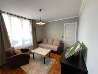 Appartement dans maison de ville, proche stade de France et Salon du Bourget - La Courneuve - 1
