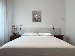 CITY PULSE APARTMENT Your Urban Escape - 9