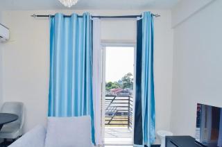 The 375 Stay - 1 Bedroom, Private Balcony, Wi-Fi - Dar es Salaam - 2