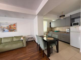 Summerland apartments and Alezzi apartments - Mamaia - 3