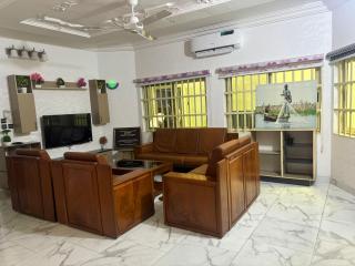 Palais des Oiseaux - Cotonou - 9