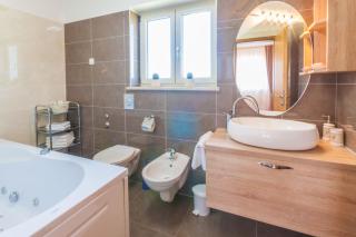 Villa Macarinka, a luxurious, private villa minutes from the beach - Ubasico - 1