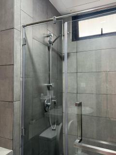 K Avenue by SRI Stay - 4