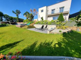 Villa with spa, terrace and garden - La Méaugon - 0
