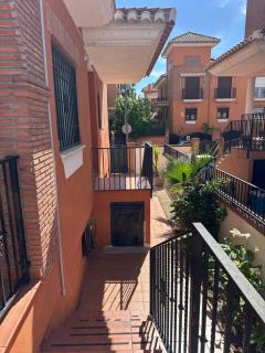 Casa con piscina a 10 min de Granada centro, Parking Gratis - 3