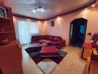 Cozy Home 10' from City Center - Făgăraş - 0
