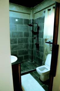 ENTEBBE Uganda, Elegant Apartment, By Sana Sana Holiday Apartments - Nalakonge - 9