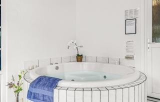 Awesome Home In Ulfborg With Kitchen - Fjand Gårde - 2