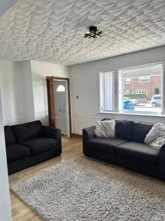 Hartlepool - House - Sleeps 5 - Parking - Hartlepool - 2
