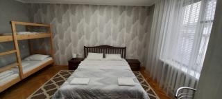 Pelican Guest House & Hostel - Chernivtsi - 2