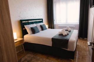 Lux 010 - Pirot - 0