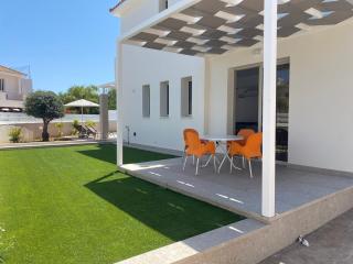 Mimosa 18 Beachhouse Villa - Protaras - 6