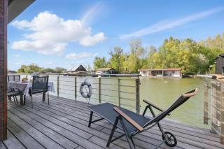 Sunset view Housboat with sundeck,AC&Heating - 4