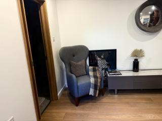 New built cosy apartment within walking distance of Churchill Hospital - 2