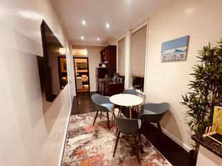 2 Bedroom Cozy Home in Manhattan Valley - New York - 1