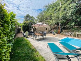 Villa climatisée avec piscine - Gordes - 2