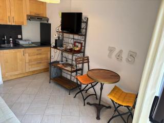 Aphrodite Naturiste - Leucate-Plage - 1