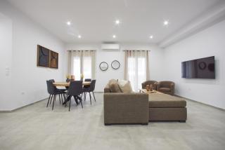 ARIS Kallithea- Big & Bright 3 Bedroom Apartment - 4