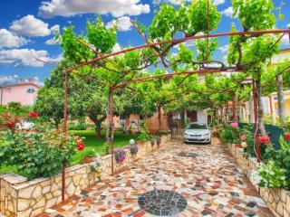 Ground floor retreat with bbq - Rovinj - 9