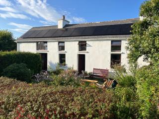 Secluded Farmhouse in West Cork - - 0