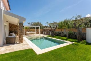 Villa Adalgisa - Luxury private pool and garden - Su Loi - 2