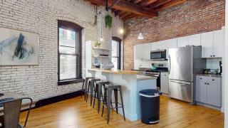 Destiny Lofts' Copley Suite - Boston - 2