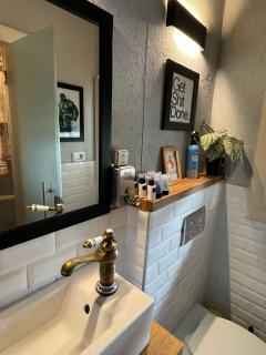 פרא בקתות אירוח - 1