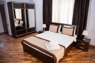 Green City Resort Hotel - Bakoe - 0