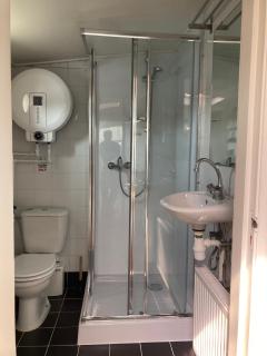 Prague on Boat, Privat Pier, Free Parking - Prag - 3