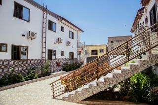 C K Suites Hotel - Adentan - 7