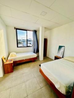 Family-friendly with balcony and terrace - Puerto Ayora - 6