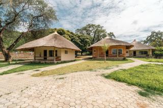 Micala Lodge - - 1
