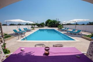 White Villa - Naupacte - 9