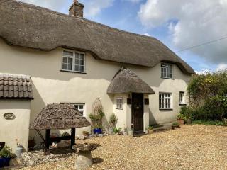 Guest Suite at 31 Little England - Milborne Saint Andrew - 0