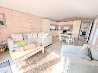 1 or 2 bedroom Hot tub Lodges - 6