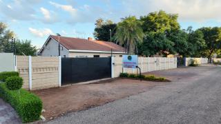 Bungalow Guest House - Gaborone - 0