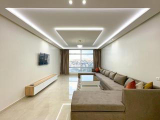 Corniche appartement spacieux 077 - 1