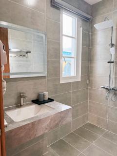 Rova Hotel - AMALFI SUNSET TOWN - Phú Quốc - 1