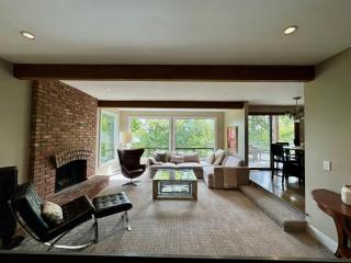 Private Sanctuary in the City - 8