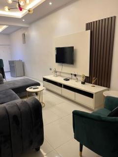 2 Bedroom Luxury Apt with Pool & Jacuzzi - Maiyegun - 2